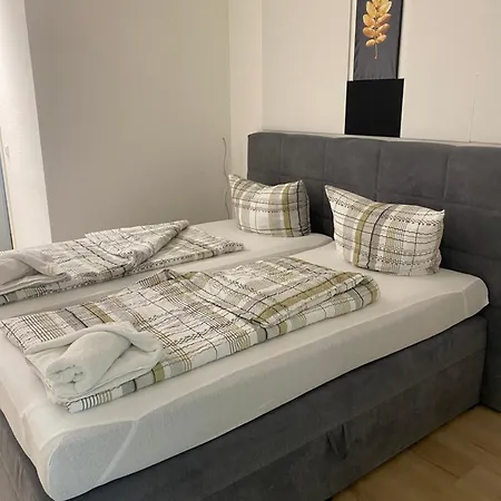 Goldstar Hannover * Altwarmbuchen